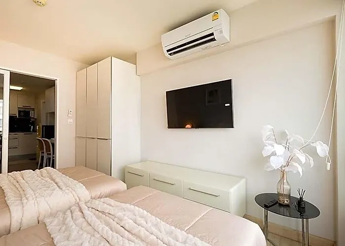 3 Beds: Wifi,washer,ltat,impact 4* Bangkok
