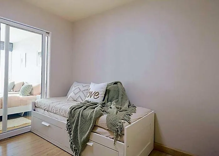 Hotell 3 Beds: Wifi,washer,ltat,impact 4*