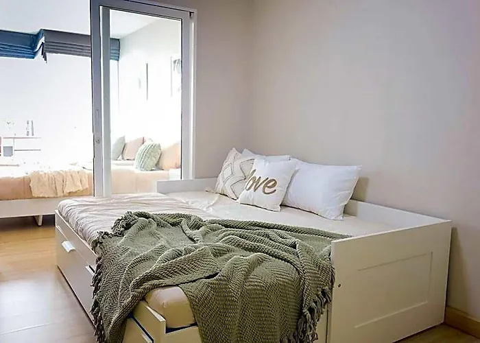 3 Beds: Wifi,washer,ltat,impact